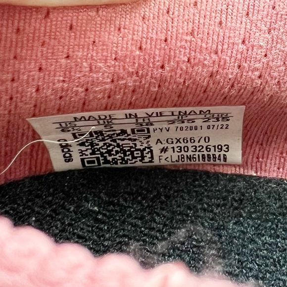 adidas Running Ultraboost 22 shoes sneakers tennis shoe running run like new - Picture 8 of 8